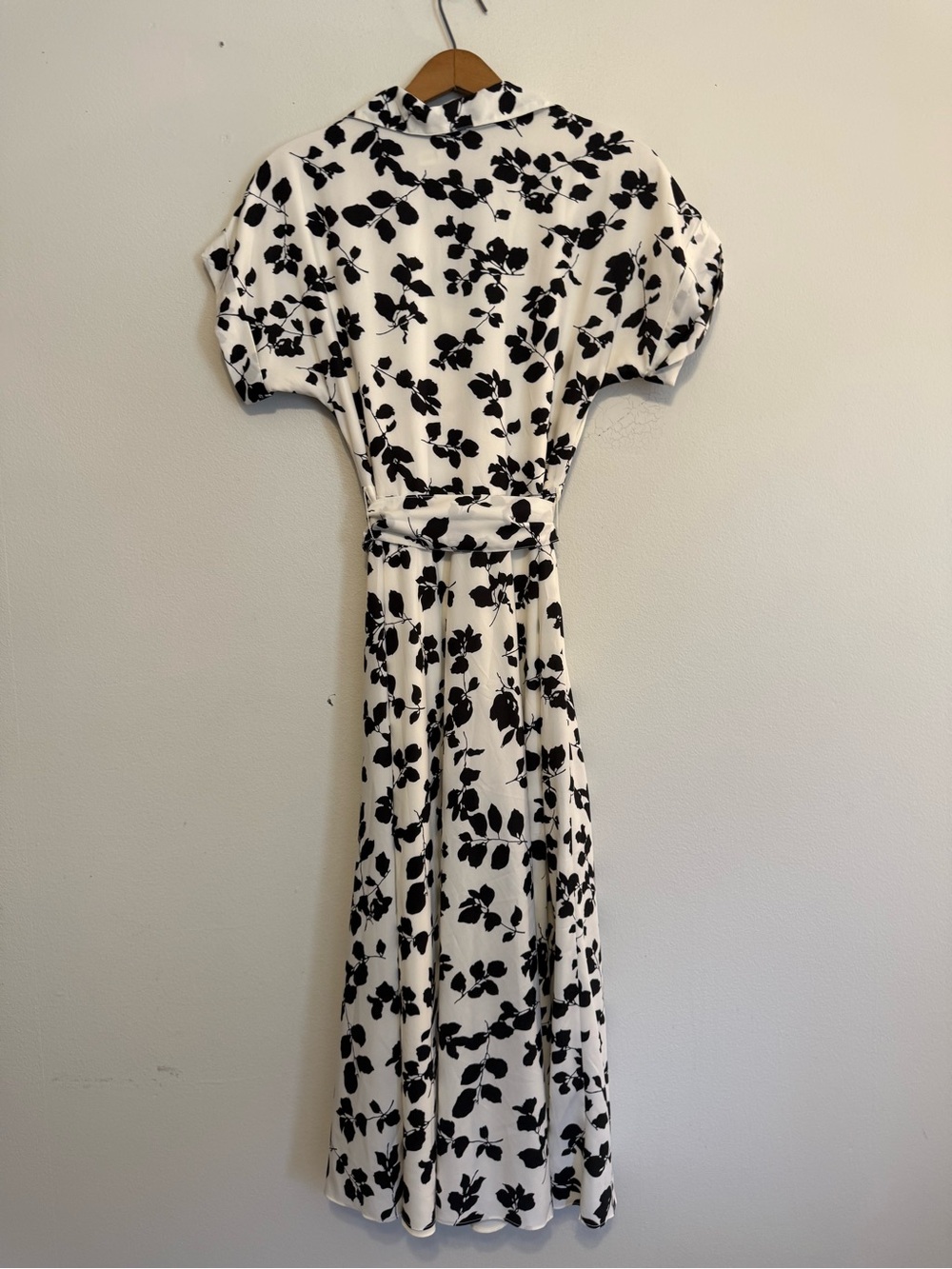 Lauren Ralph Lauren Women's Leaf-Print Belted Crepe Dress Off White & Black 00 - Picture 4 of 9